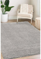 Lagom silver rug with soft shaggy texture and modern style.