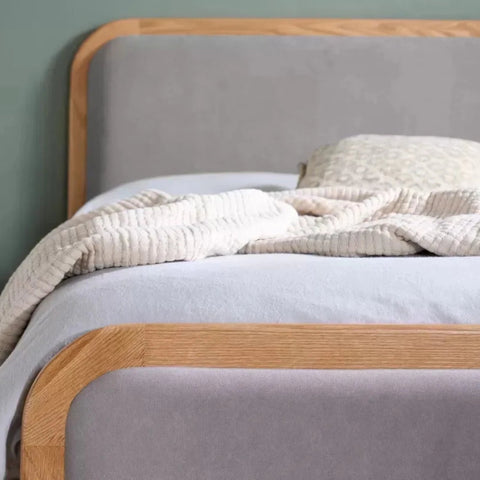 Strong internal structure designed for stability and everyday use.
