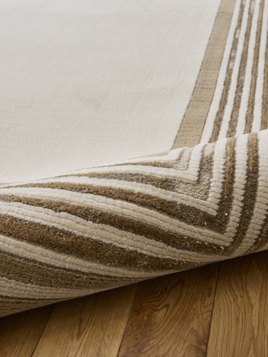 Apollo CK417 Modern Geometric Rug in Cream/Beige closeup view
