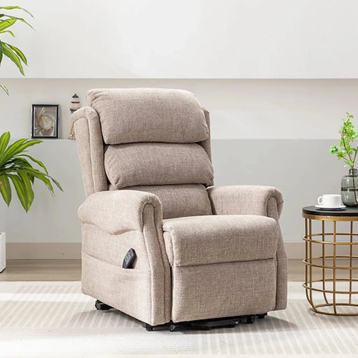 Lifestyle Image of Sitting Pretty Dorchester Premier Breeze Riser Recliner