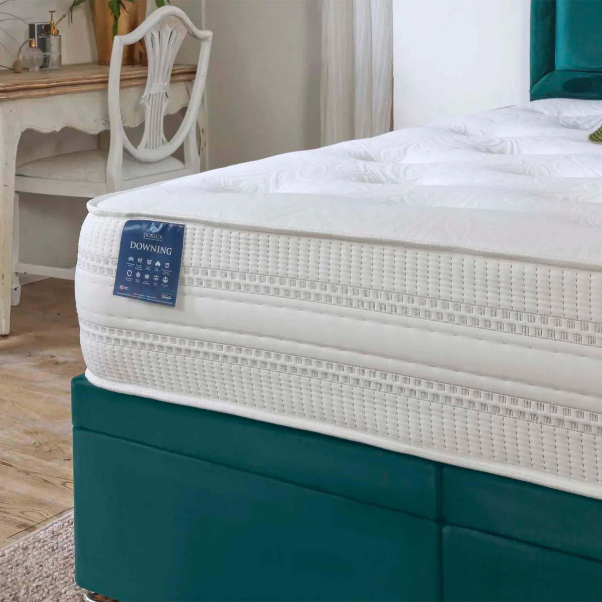 Close up of Dorlux Downing 1000 Pocket Spring Firm Edge Mattress