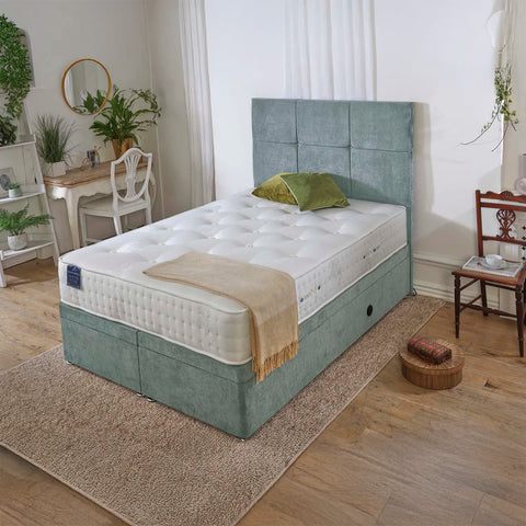 Dorlux Knightsbridge 2000 pocket spring mattress with natural cotton fillings, firm comfort and a fully turnable design. Made in the UK.