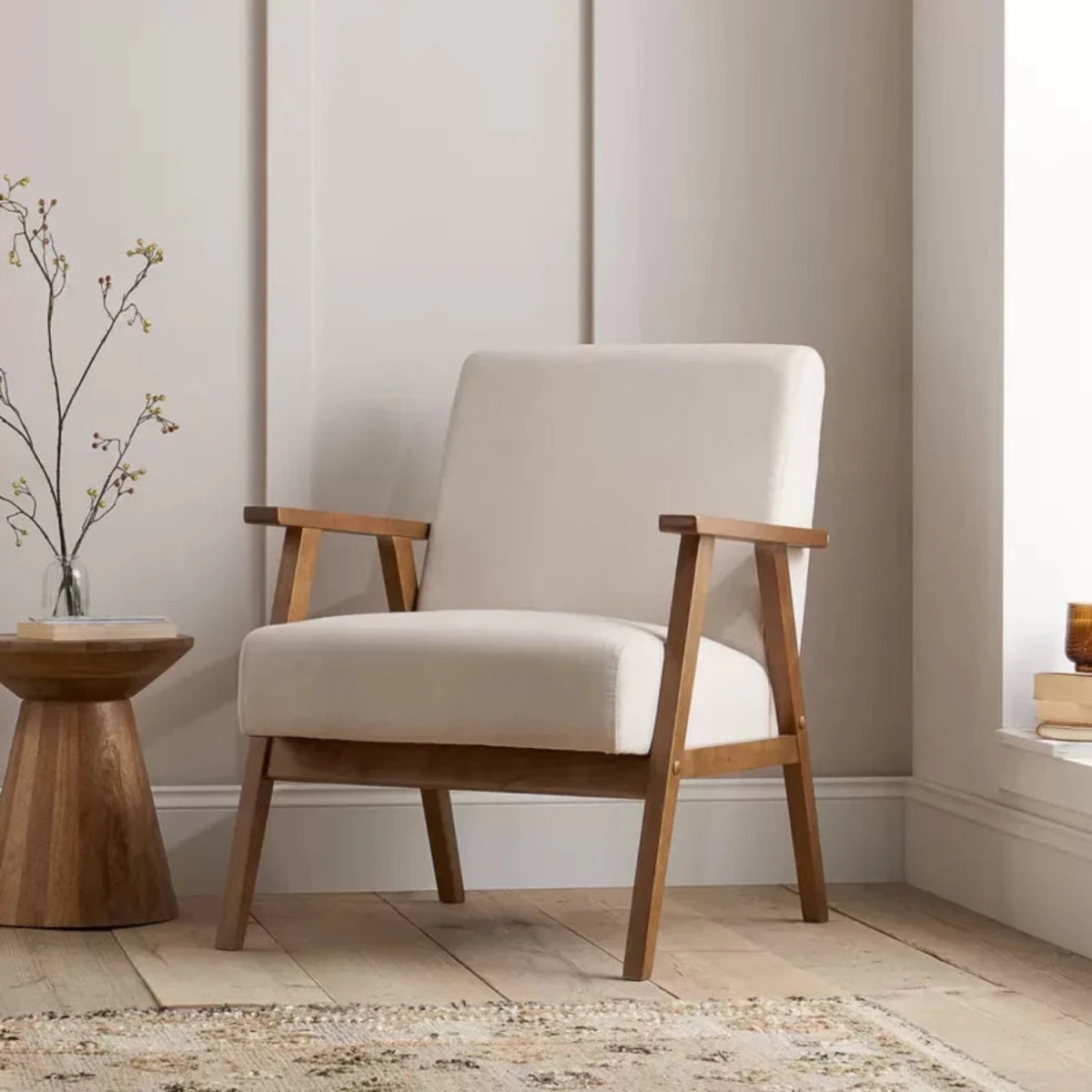 Strong wood structure ensuring long lasting use.