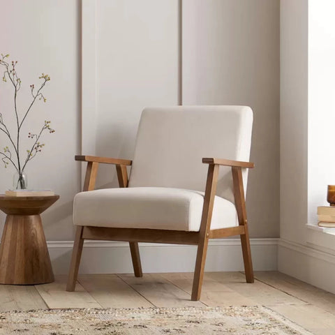 Strong wood structure ensuring long lasting use.