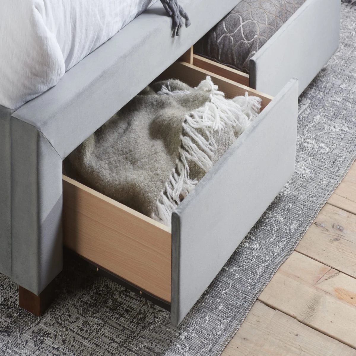 Hidden storage compartments for clean organisation.