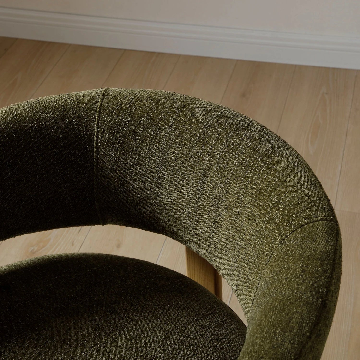 Amos Olive Chenille Accent Chair - Pendle Village Furniture