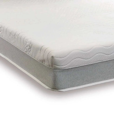 Medium comfort mattress with I-Zone cooling memory foam