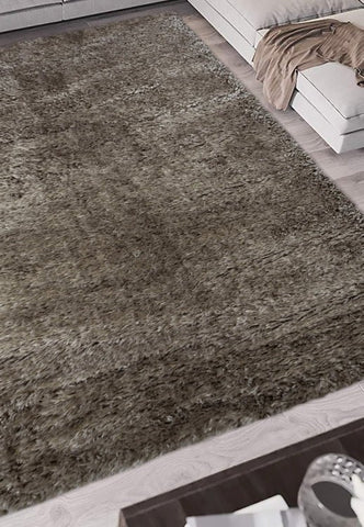 Soft grey shade rug for modern minimalist interiors.