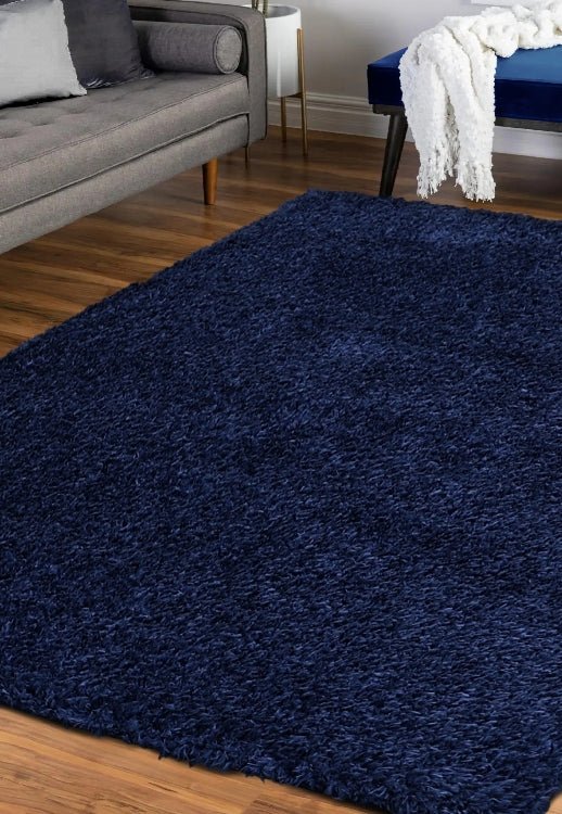Lagom navy rug with plush shaggy texture and modern style.