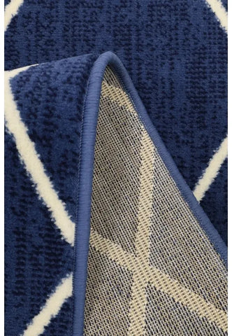 Contemporary rug with subtle Berber style detailing.