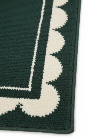 Stylish runner rug for hallways and narrow spaces.