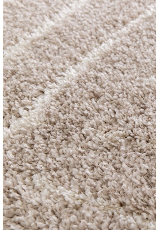 Cozy neutral rug designed for comfort and timeless style.