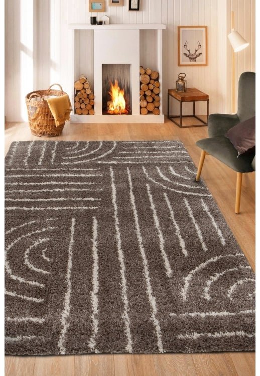 Nomadic Voyage taupe rug with soft texture and modern style.