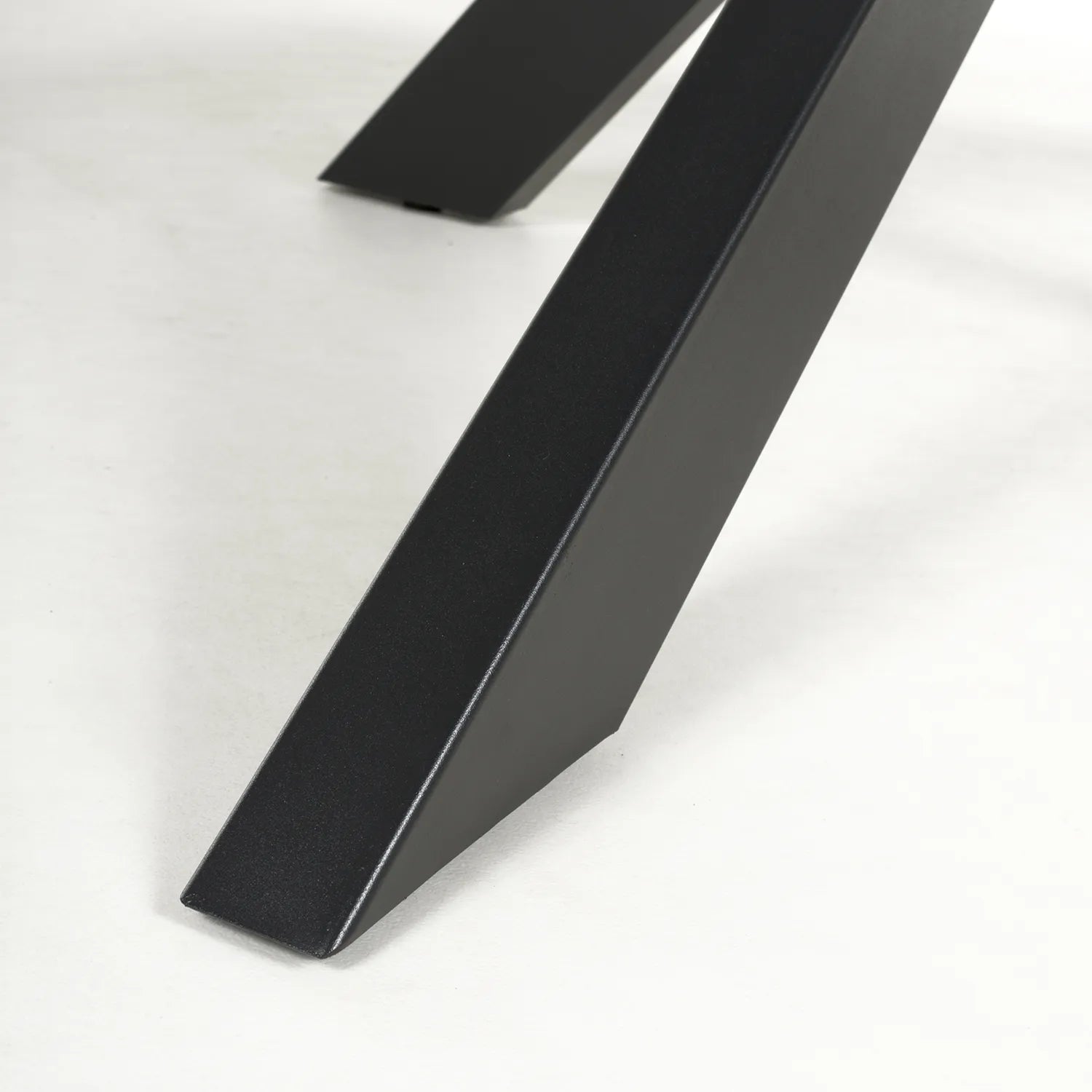 Black Meta Legs 