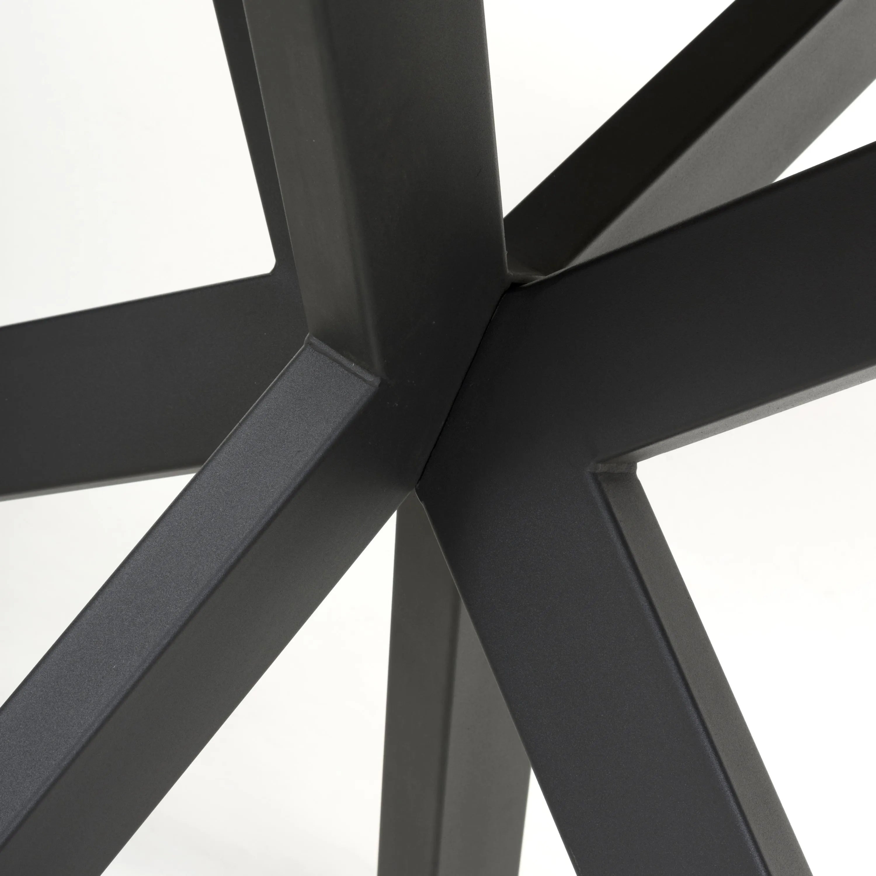 Close Up Meta Legs of Oslo Dining Table
