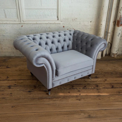 Oswald & Pablo Woodstock Velvet Chesterfield Sofa