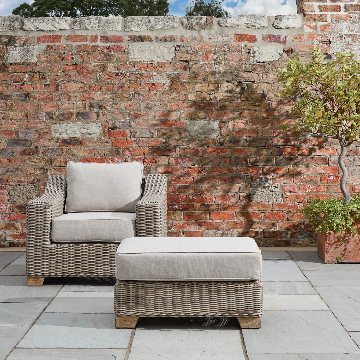 Positano Pair of Outdoor Armchairs with Footstool