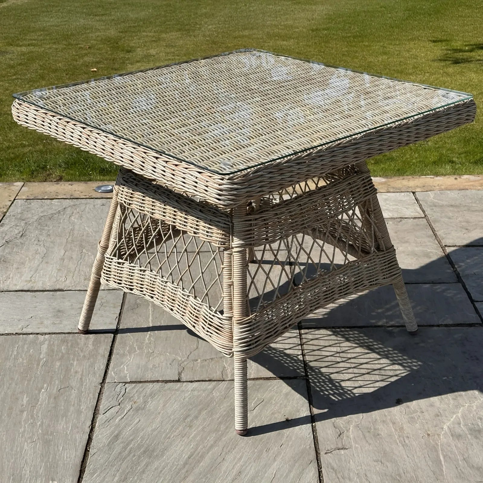 Preston 4-Seater Outdoor Dining Table Set