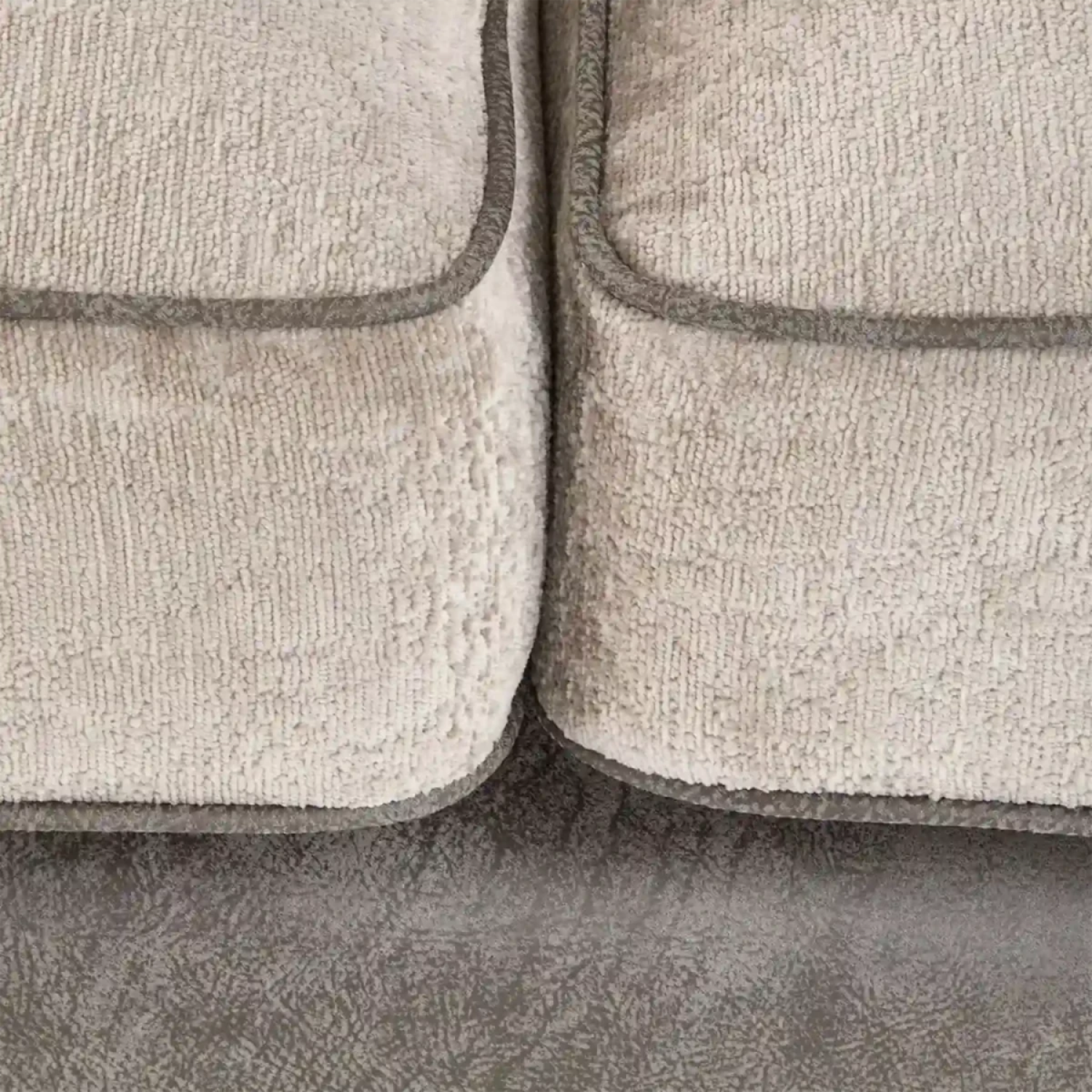 Premium Kenzo outer fabric with soft refined texture in neutral tone.