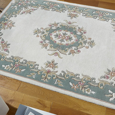 Royal Cream and Green Hand Tufted Wool Traditional Rug - Pendle Village Furniture