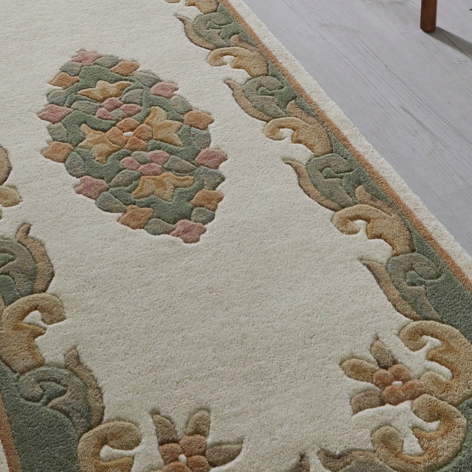 Royal Cream and Green Wool Traditional Runner Rug - Pendle Village Furniture