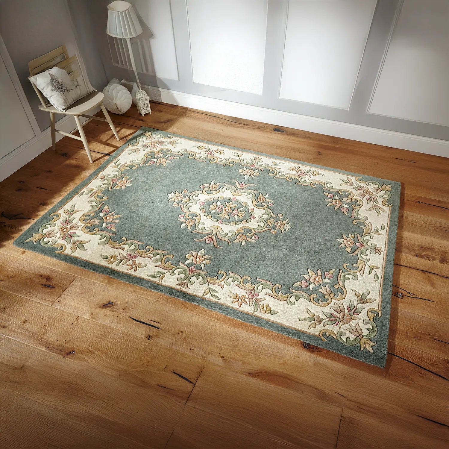Royal Green Traditional Hand Tufted Wool Rug - Pendle Village Furniture