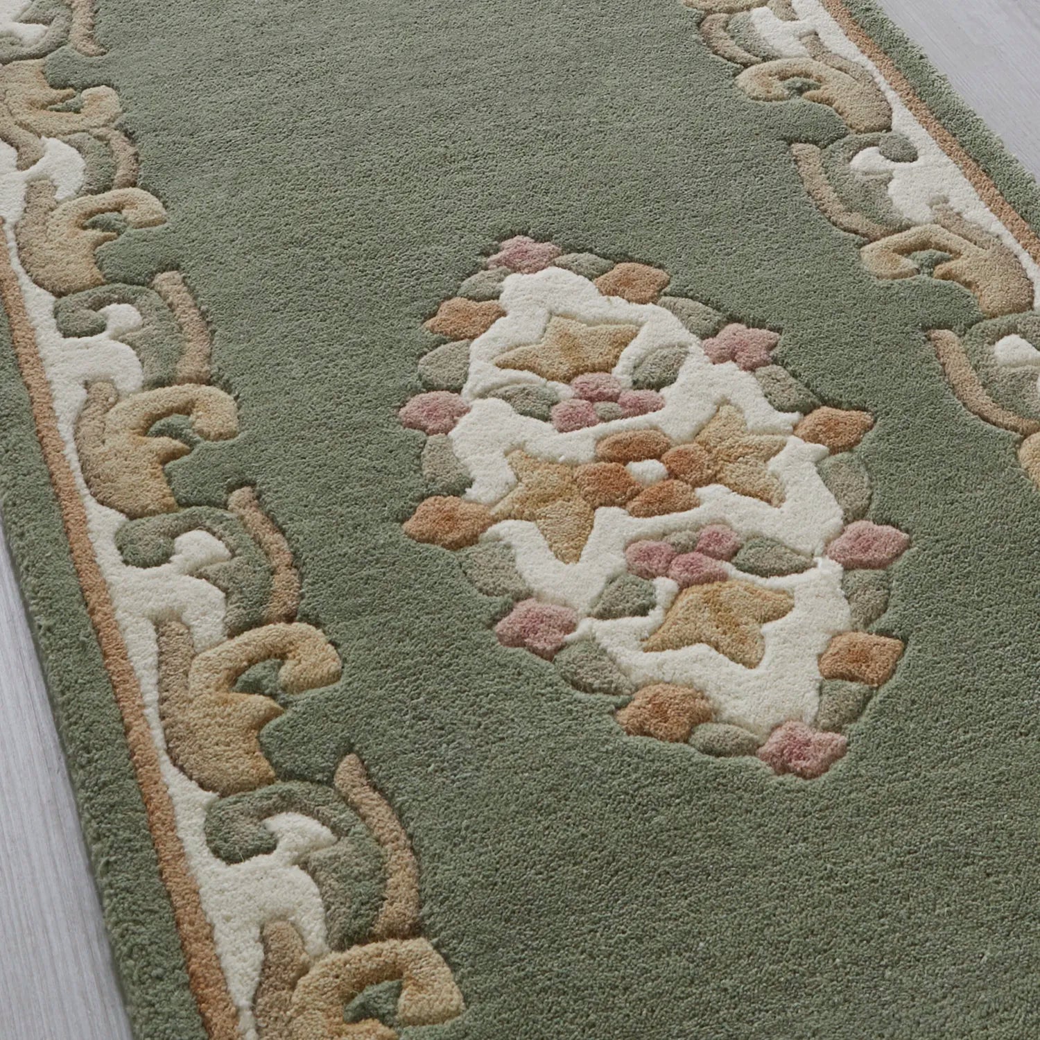 Royal Green Traditional Hand Tufted Wool Runner Rug - Pendle Village Furniture