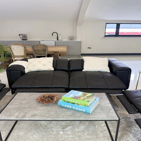 Sturdy metal legs ensuring stability and long-lasting durability.