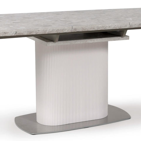 Close up of Tamworth Large 160cm Rectangular Extending Dining Table – SmarTops®