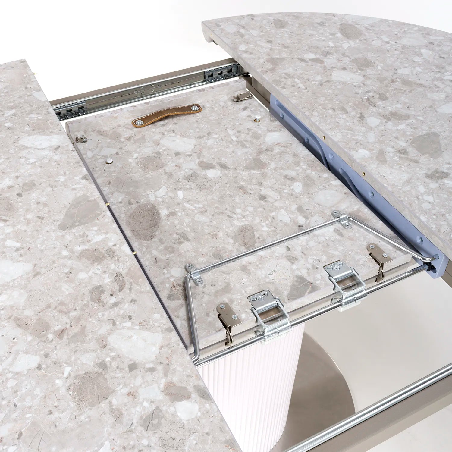 Butterfly Extension of Tamworth Round Extending Dining Table 1200–1600mm