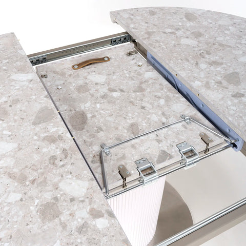 Butterfly Extension of Tamworth Round Extending Dining Table 1200–1600mm