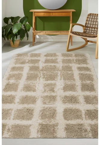 Twist Blur Blocks natural rug with soft shaggy texture and modern style.