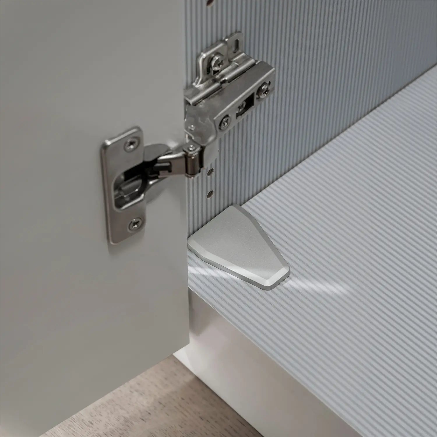 Zenith 200cm 4 Door Hinged Bianco Oak Mirrored Wardrobe. Available in 216cm and 236cm height. Also Available in various colours - Door Hinge Image