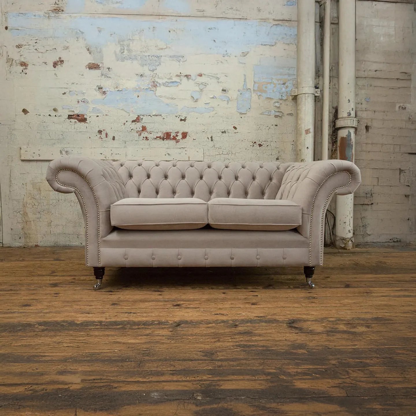 Oswald & Pablo Woodstock Velvet Chesterfield Sofa - Pendle Village Furniture